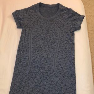 Lululemon swiftly tech size 4!